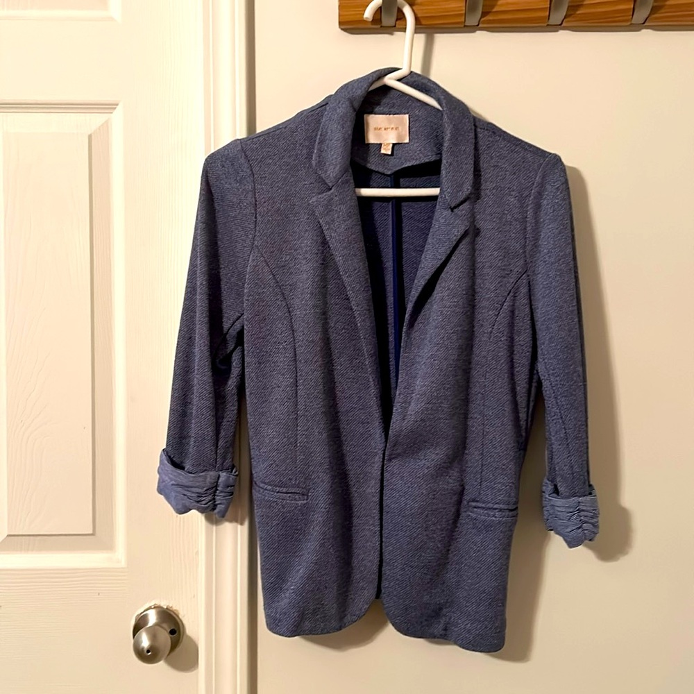 Women’s stretchy blue blazer